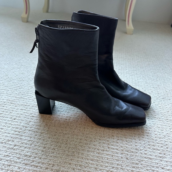 Stuart Weitzman Leather Boots - Picture 5 of 8